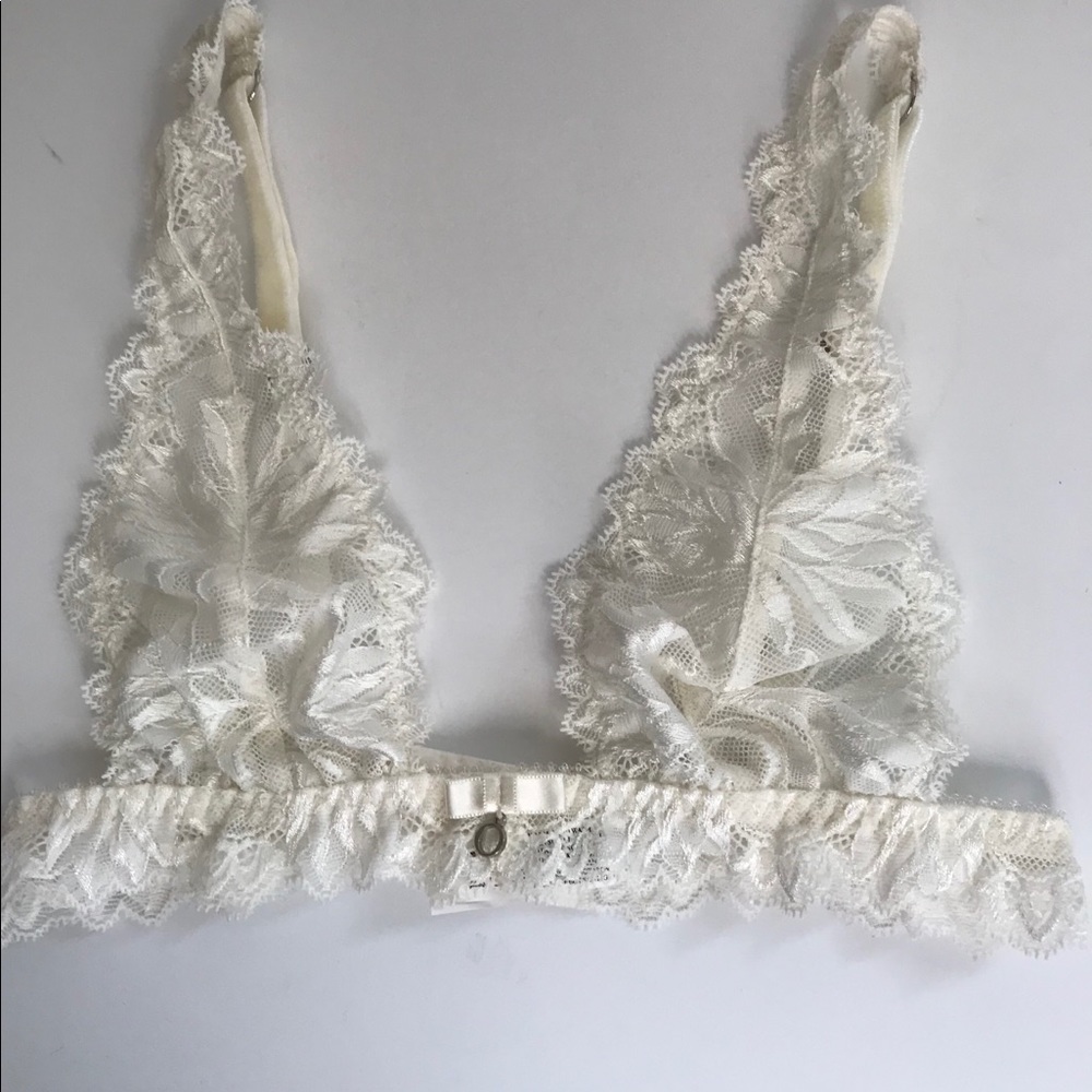 Oroton White Lace Triangle Bra - size S